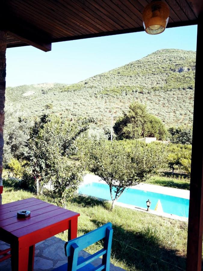 Pir Efes Konaklari Esmirna Exterior foto