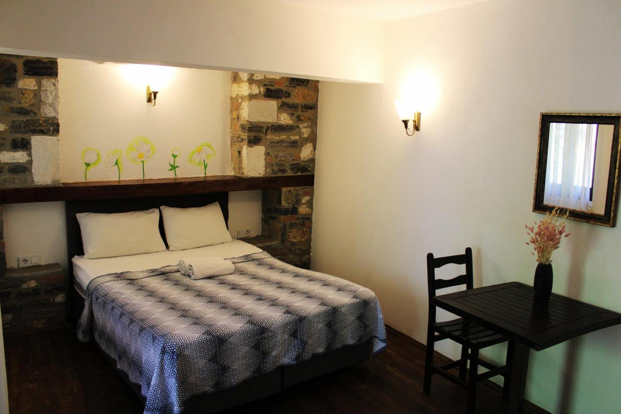 Pir Efes Konaklari Esmirna Exterior foto